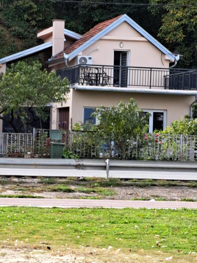 Apartmani Dordevic Голубац Экстерьер фото